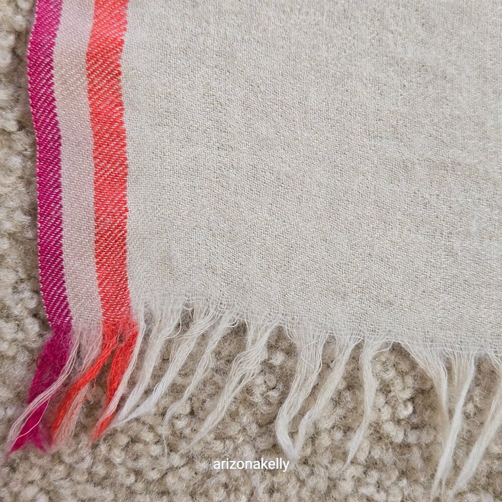 Inouitoosh Inuit Wool Silk Scarf - Picture 7 of 11